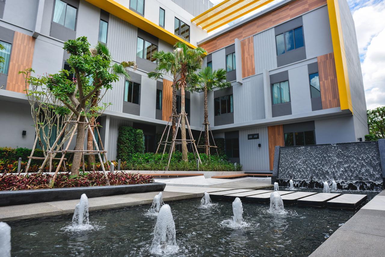 9D Sport Hotel Udon Thani Bagian luar foto
