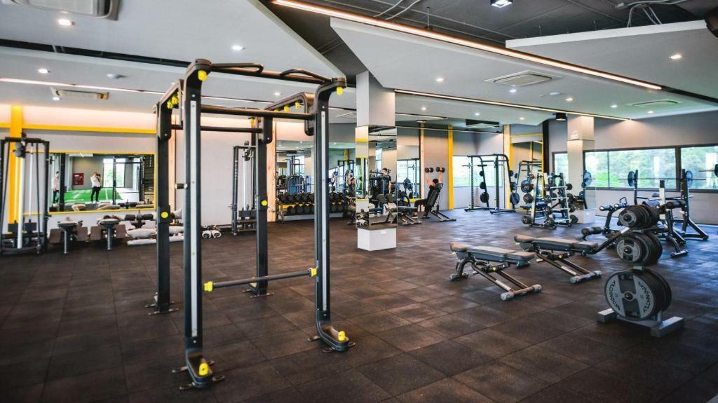 9D Sport Hotel Udon Thani Bagian luar foto
